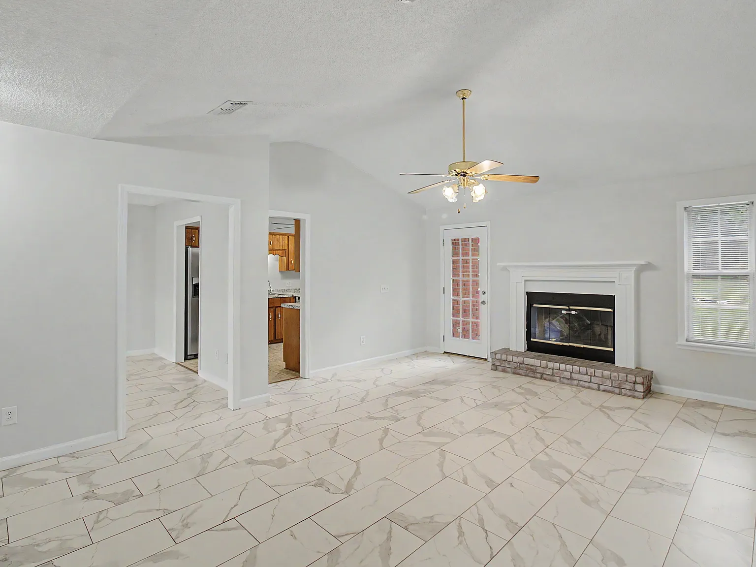 340 McCumber Drive - Tessa Garcia - 1 — Photo 3