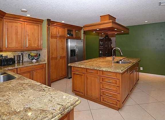 3rd image of 5814 NW 74th Ter