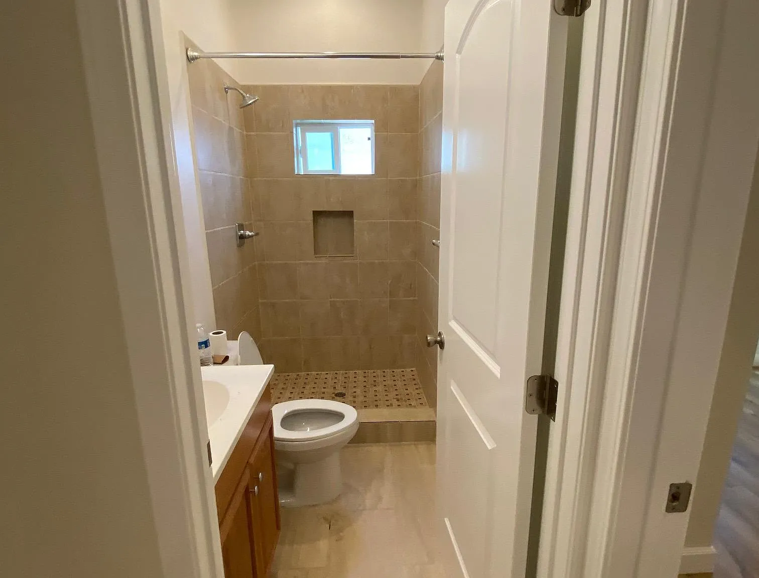 2508 Naomi Ave — Photo 4