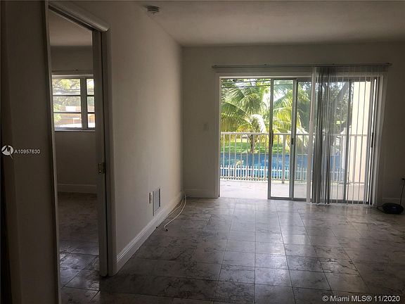 3rd image of 12105 NE 11th Pl APT 104