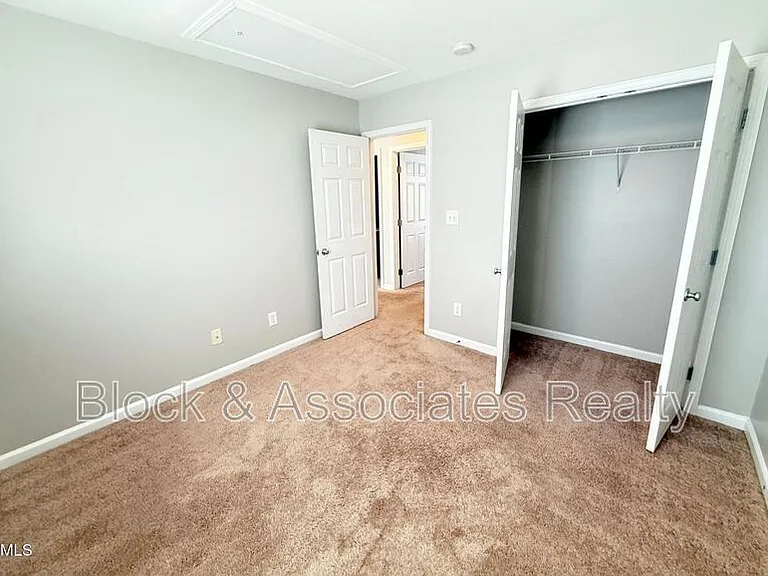 420 Cline Falls Dr — Photo 24