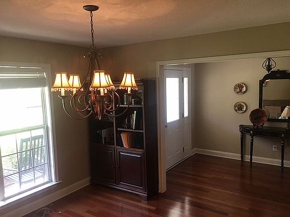 3rd image of 3753 Kingston Ct