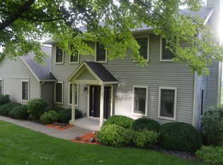 738 N 4th St, La Crescent, MN 55947