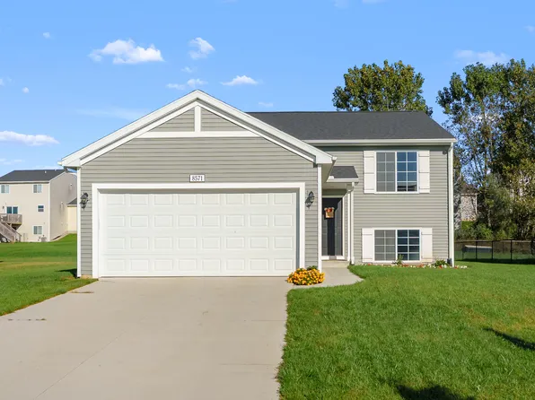 8571 E Sturtevant Ave, Richland, MI 49083