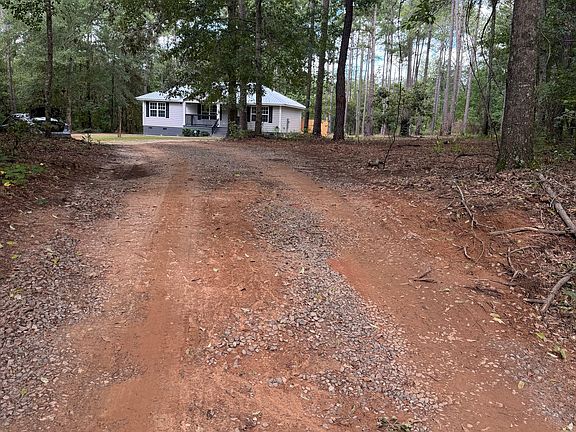2nd image of 335 Harvey Cir #10