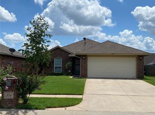 304 Tecumseh Meadows Dr, Norman, OK 73069