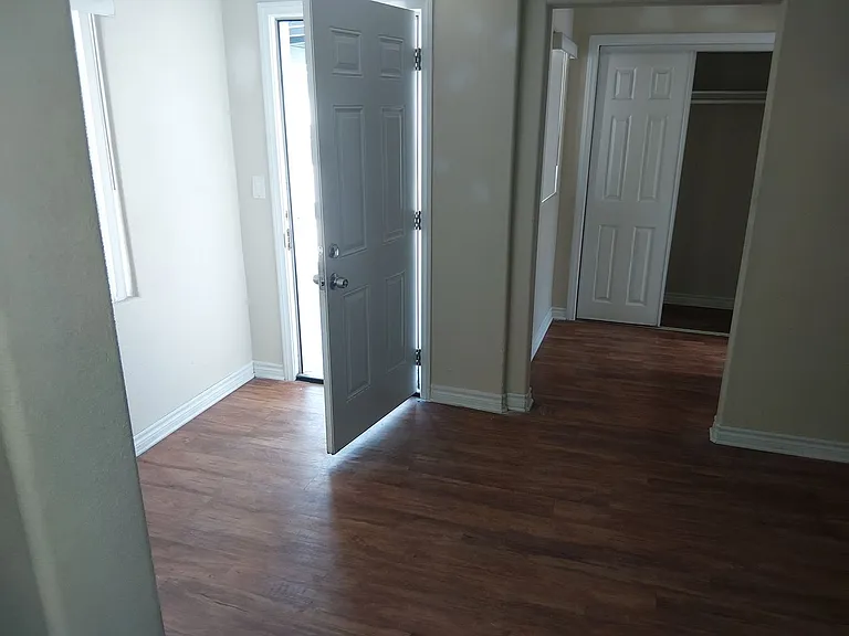 DX Properties Marlow — Photo 3