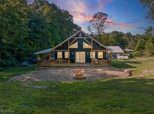 45352 State Route 558, New Waterford, OH 44445
