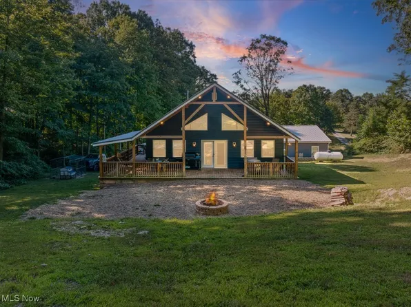 45352 State Route 558, New Waterford, OH 44445