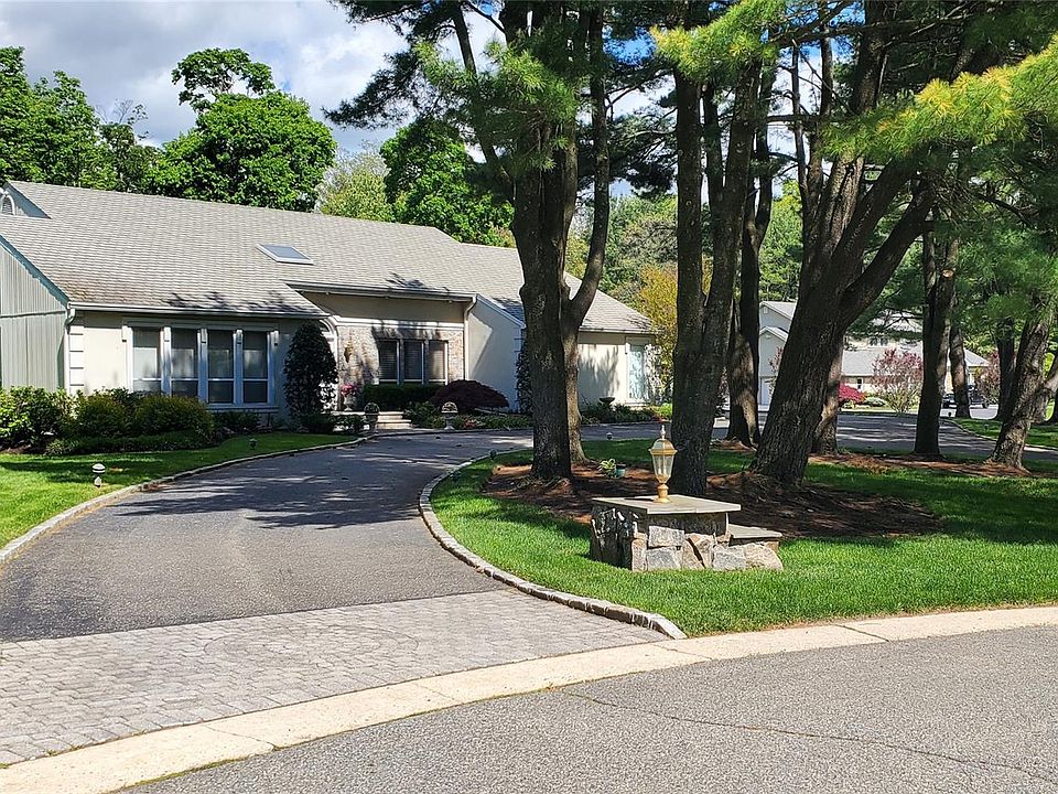 1st image of 7 Albertson Lane