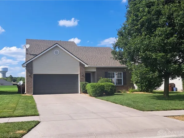 1212 Kern Dr, Germantown, OH 45327