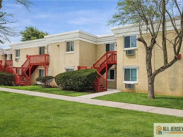 2 Lake Ave APT 7B, East Brunswick, NJ 08816