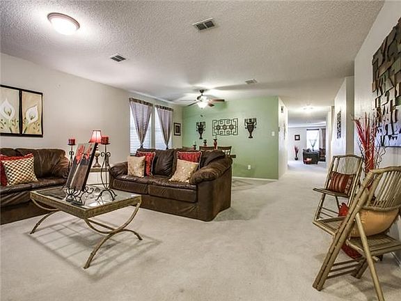 4th image of 8402 Vinetree Dr