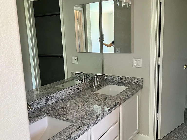 4760 E Goldfinch Gate Ln — Photo 9