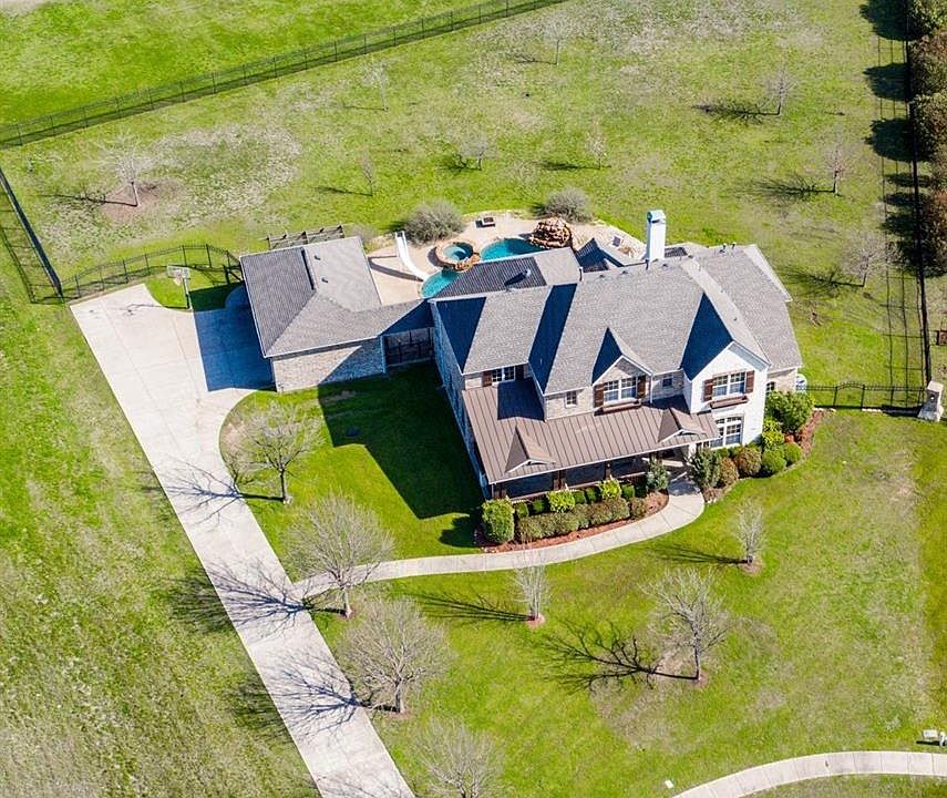 1st image of 2707 Melissa Ct