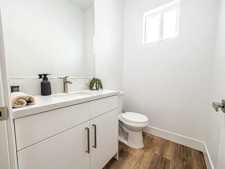 4443 Auckland Ave — Photo 23