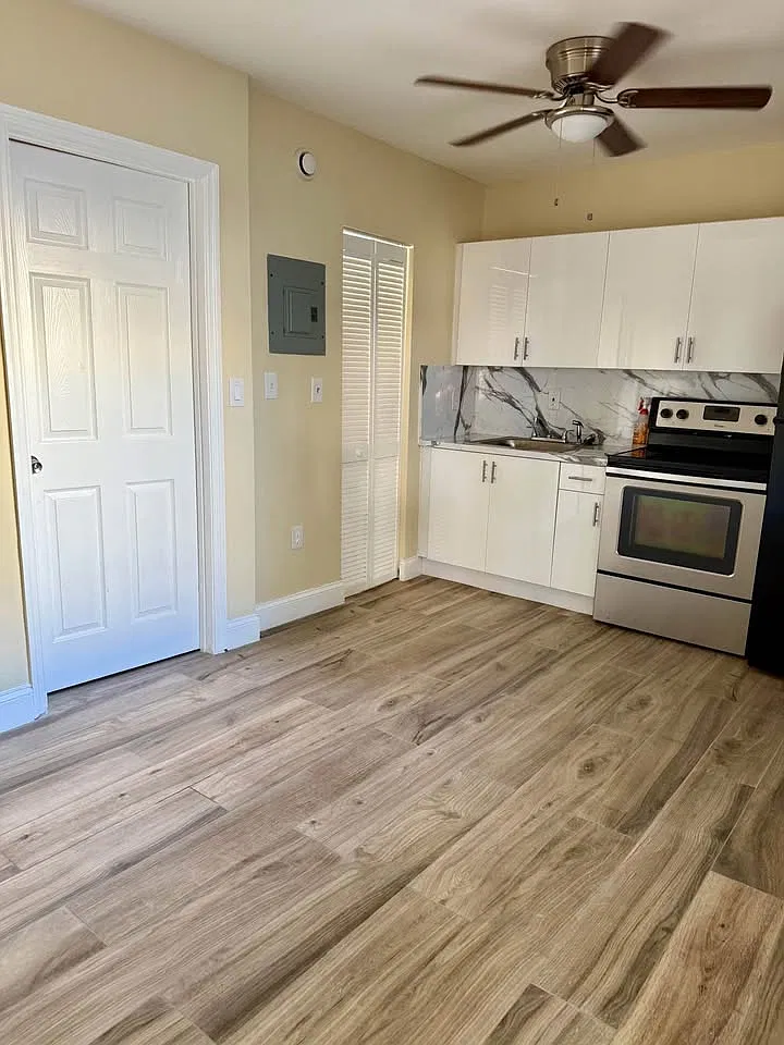 1 bed, $1,425 — Photo 2