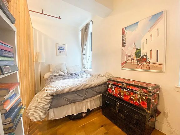4th image of 101 Sutton St #3