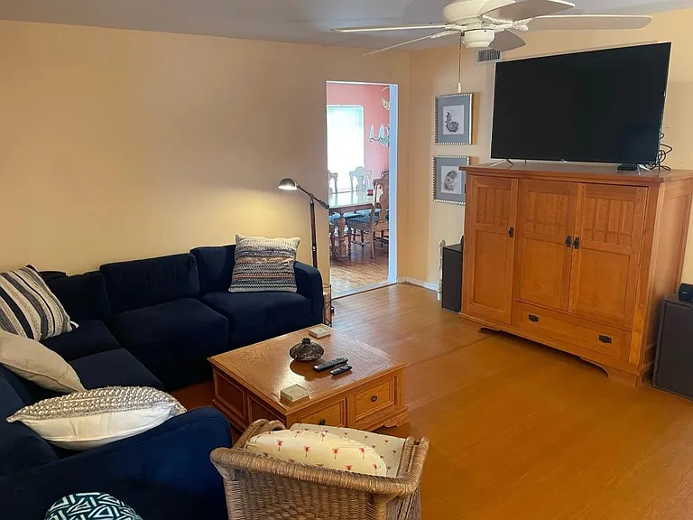 1603 Perrin Dr — Photo 9