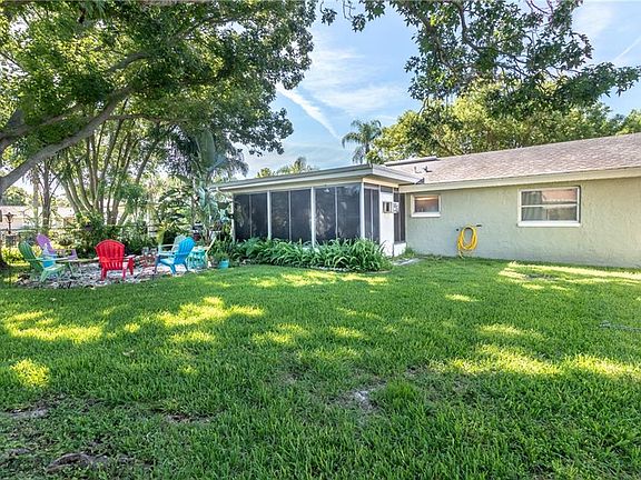 3rd image of 1708 Hibiscus Cir S