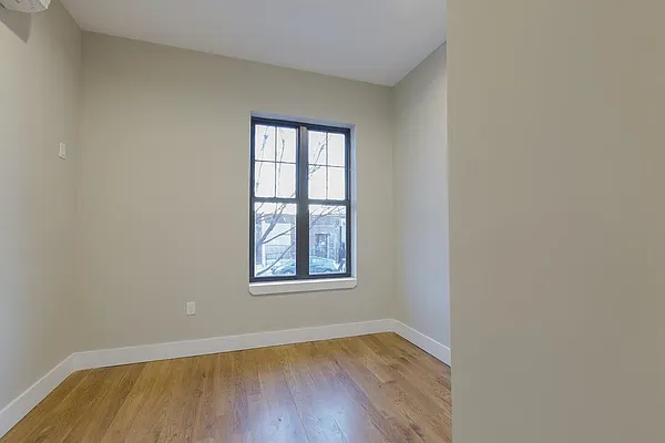 Rented by Brooklyn Group | media 19