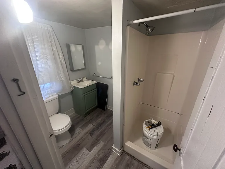121 Bridge St — Photo 5