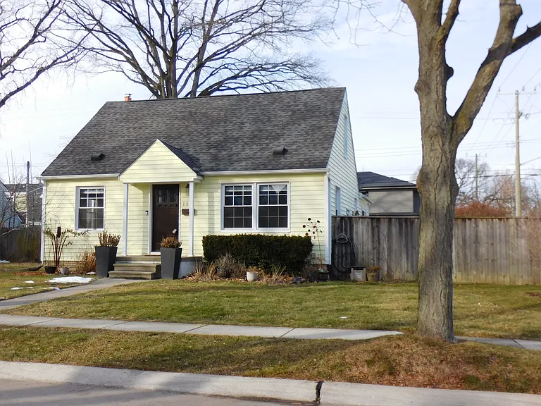 1591 Webster St — Photo 2