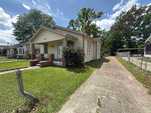 2nd image of 3575 Magnolia Ave