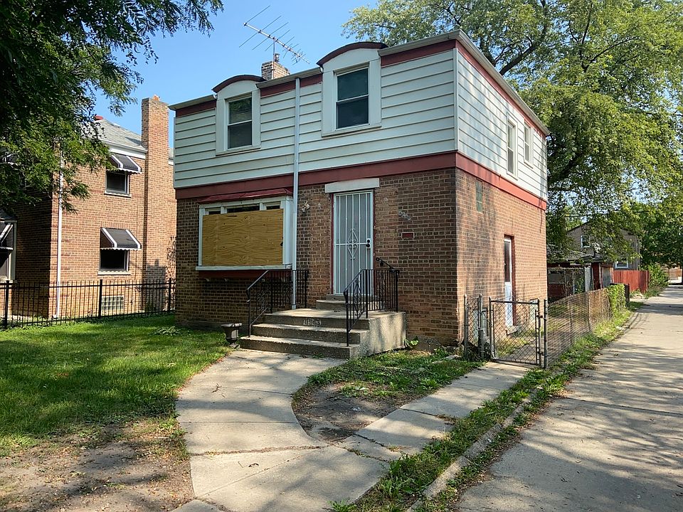 1st image of 9943 S Paxton Ave