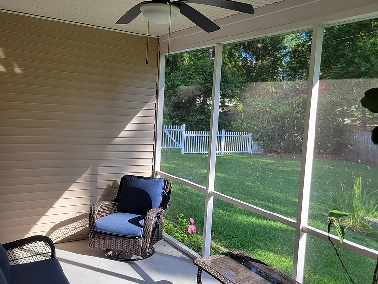 Manning Ct — Photo 15