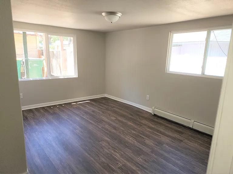 743 E Willamette Ave — Photo 9