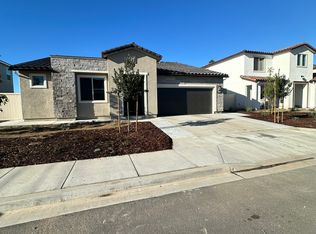 2055 Woolem Pl, Escondido, CA 92026