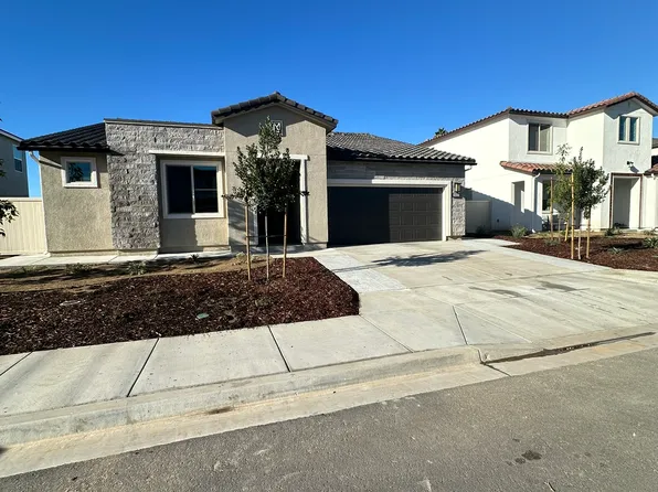 2055 Woolem Pl, Escondido, CA 92026