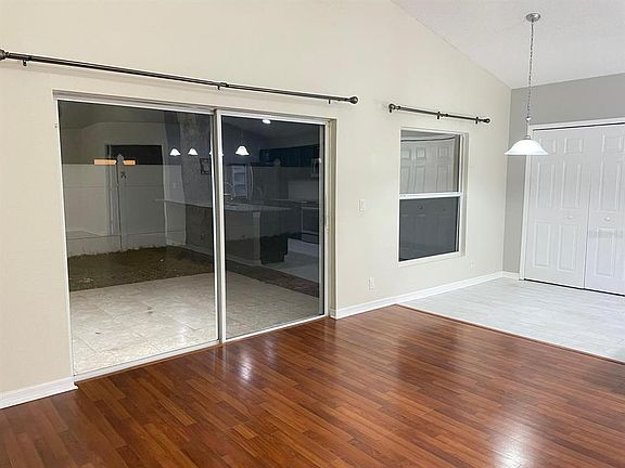 2nd image of 553 Maidenhair Ct #553