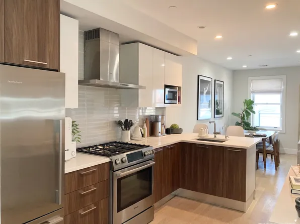 139 West 126th Street image 5 of 13