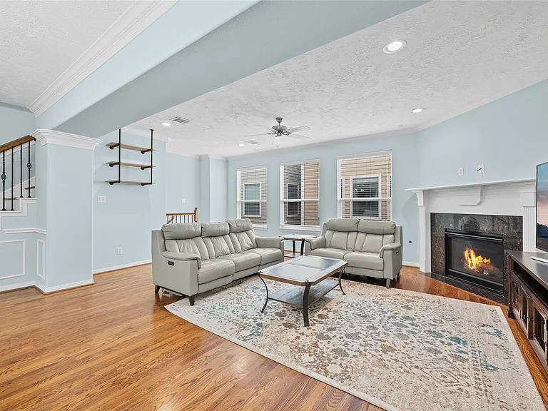 3410 Skyline Village Dr — Photo 13