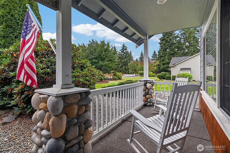 3rd image of 11911 Arlene Lane SE