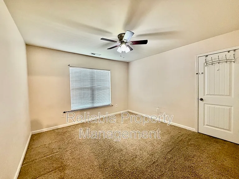 48 Salerno Dr — Photo 3