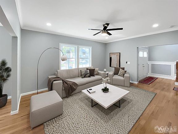 4th image of 26 Madison Ave