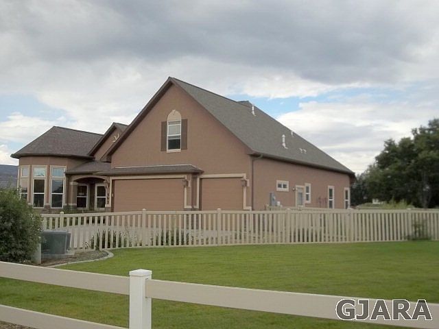 2nd image of 593 Birchwood Ct