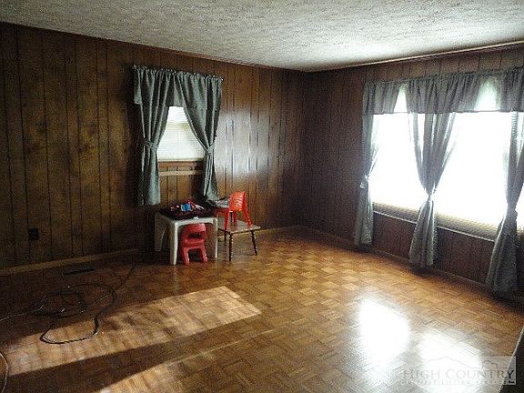 5th image of 113 Green Acres Drive