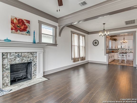 4th image of 1025 Denver Blvd