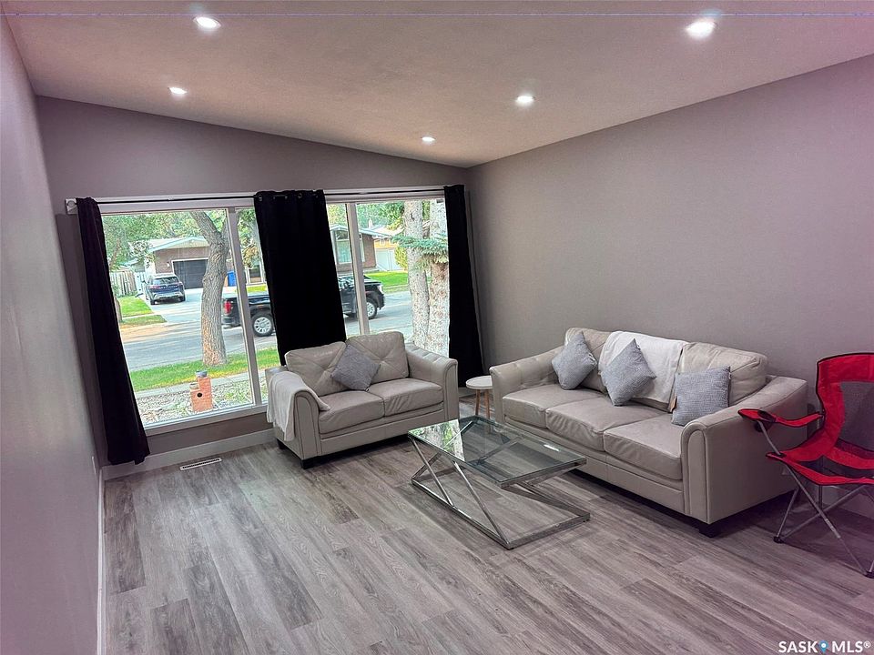 1st image of 2905 GRANT Road