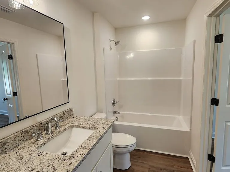 4049 Collier Ln — Photo 10