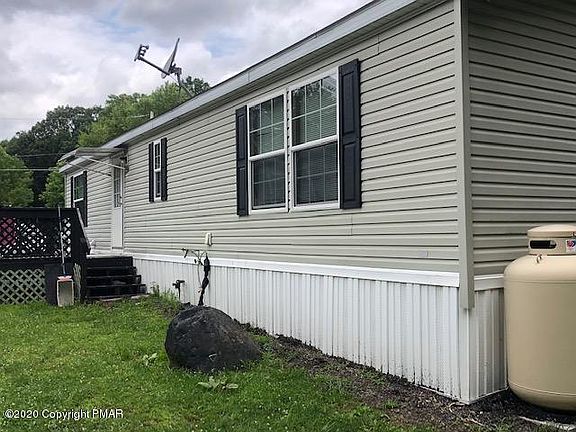 3rd image of 2614 Oakwood Ct