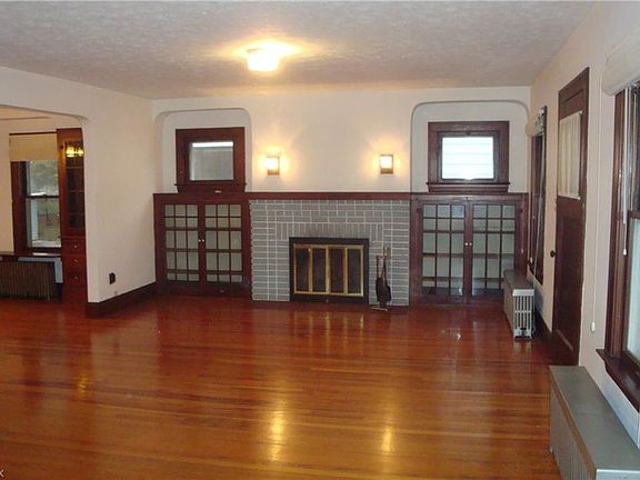 3rd image of 805 Wellmon St