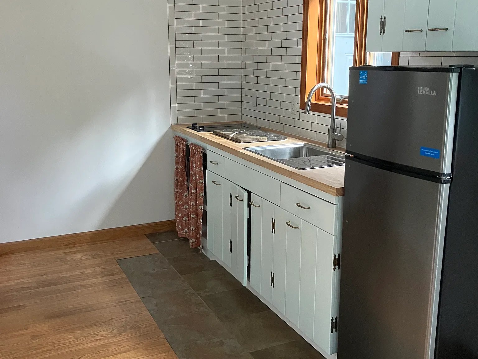 1 bed, 500 sqft, $1,800 — Photo 4