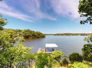 27 Hawk Harbor Ln, Lake Ozark, MO 65049