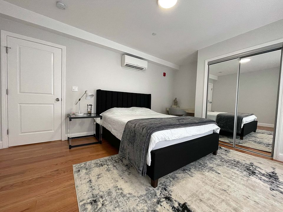 2nd image of 68 Main St #303