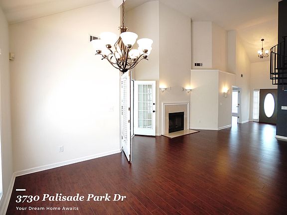 3rd image of 3730 Palisade Park Dr